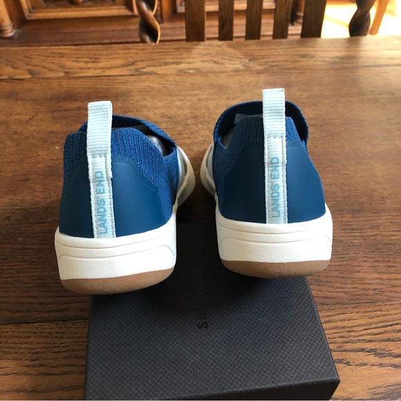 Lands’ End Slip On Casual Shoes NWOT - Picture 2 of 9